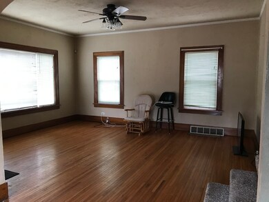 703 Spruce St, Aurora, IL 60506 - photo 4