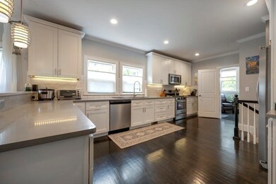 71 Hilburn St unit A, Roslindale, MA 02131 - photo 5