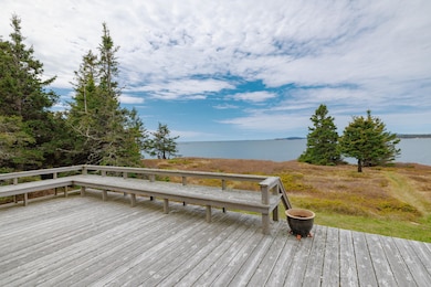 421 Petitmanan Point Rd