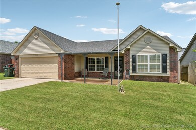 1404 Reavis Crossing, Claremore, OK 74019 - photo 2