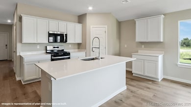 8606 E El Paso St, Broken Arrow, OK 74014 - photo 3