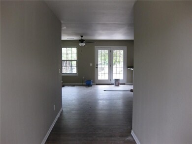 562 Costales Ln, Bethel Heights, AR 72764 - photo 3