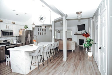 5644 Mohave Ct, Flowery Branch, GA 30542 - photo 4