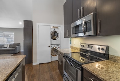 5806 Birchbrook Dr unit 206, Dallas, TX 75206 - photo 5