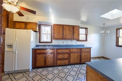 Fir pine cabinets, lots of counter space in the ea