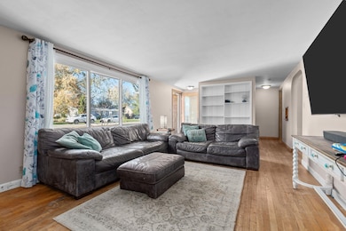 2530 Barbara Ave, Appleton, WI 54915 - photo 6