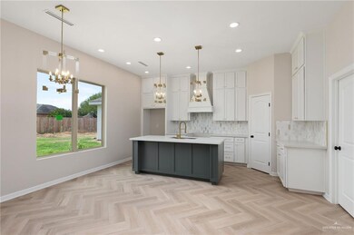 523 Hunter Dr, Alamo, TX 78516 - photo 5