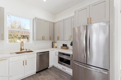 1913 W Adams St, Phoenix, AZ 85009 - photo 4