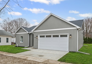 404 E Sherman St, Saint Joseph, IL 61873 - photo 4