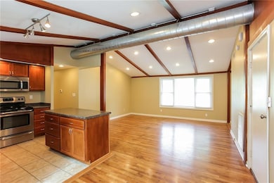 5612 N Euclid Ave, Kansas City, MO 64118 - photo 6