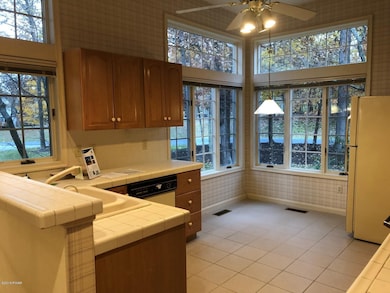 484 Overlook Dr, Hawley, PA 18428 - photo 5