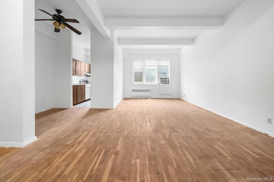 245 Rumsey Rd unit 2X, Yonkers, NY 10701 - photo 2