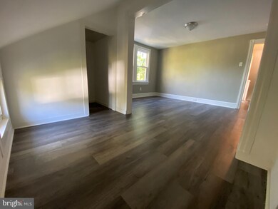 396 Dupont Ave, Paulsboro, NJ 08066 - photo 2