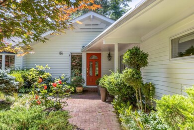 54 Adelbert St South Portland-large-004-