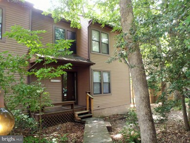 23316 Red Oak Ct, California, MD 20619 - photo 2