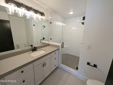 SCTH 140 Ground level en-suite bathroom