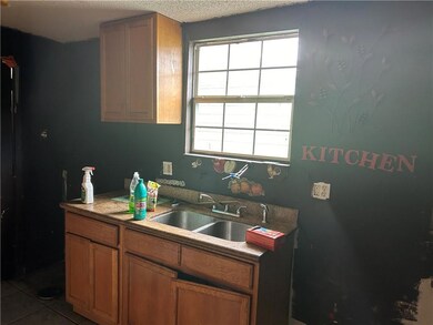 2033 Mazant St, New Orleans, LA 70117 - photo 3