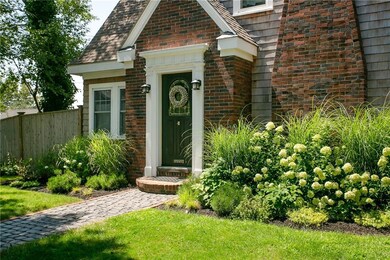 18 Sagamore St, Newport, RI 02840 - photo 3