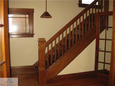1013 Braman St, Lansing, MI 48910 - photo 3