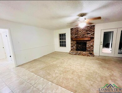 1206 Leach St, Kilgore, TX 75662 - photo 2