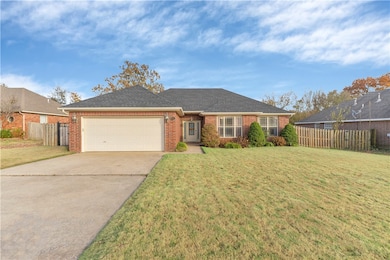 680 Reisling St, Centerton, AR 72719 - photo 2