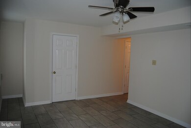 11234 Cristins Cir, Hagerstown, MD 21742 - photo 6