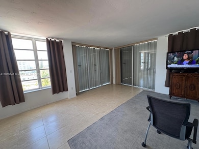 7800 Carlyle Ave unit 6C, Miami Beach, FL 33141 - photo 2
