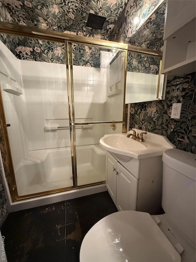 15 Canterbury Rd unit D13, Great Neck, NY 11021 - photo 6