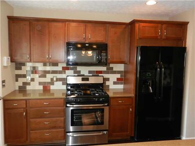 1661 Hansen Ave, Columbus, OH 43224 - photo 6