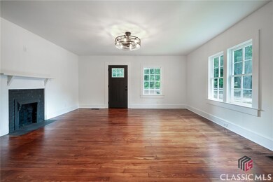 1235 S Madison Ave, Monroe, GA 30655 - photo 3