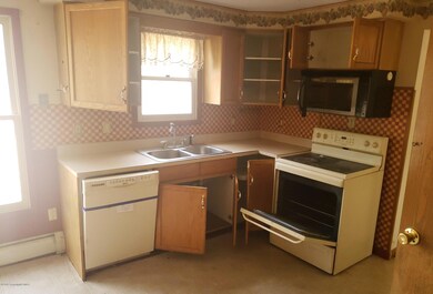 197 Maltese Rd, Effort, PA 18330 - photo 4