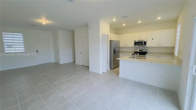 2755 SE 25th Ave, Homestead, FL 33035 - photo 6