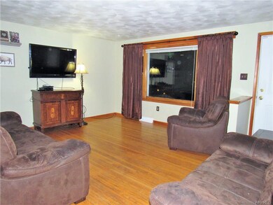 756 Remington Dr, North Tonawanda, NY 14120 - photo 2