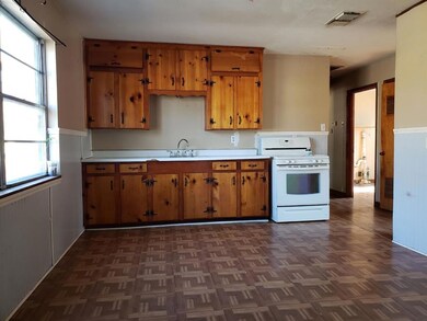 716 Shady Ln, Hurst, TX 76053 - photo 2