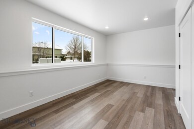 First floor bonus/office