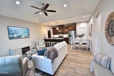 6201 Tyler Pkwy unit 146, Bismarck, ND 58503 - photo 3