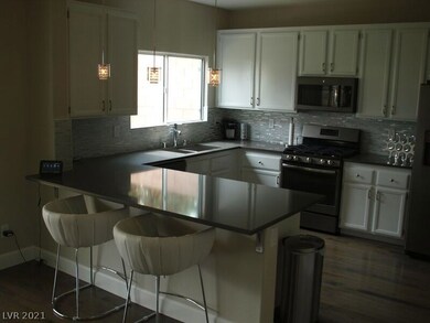 10421 Vinson Point Ave, Las Vegas, NV 89129 - photo 5