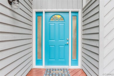 Welcome to 13727 Long Cove Place and to the WATER!