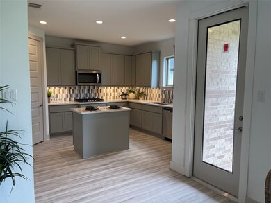 2554 Austin Trail, Friendswood, TX 77546 - photo 5