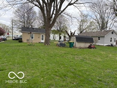 598 Young St, Franklin, IN 46131 - photo 7