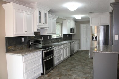 509 Desert Aire Dr, Friendswood, TX 77546 - photo 2