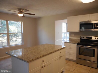 7406 Acacia Ct, Clinton, MD 20735 - photo 7