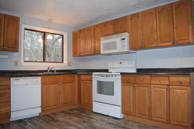 8 Surrey Ln, Buzzards Bay, MA 02532 - photo 6