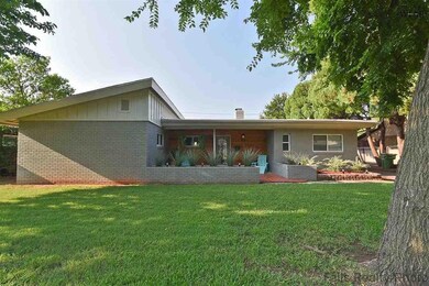 1577 Carol Ln, Wichita Falls, TX 76302 - photo 3