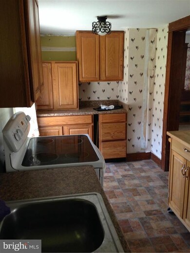 7531 Dogwood Rd, Windsor Mill, MD 21244 - photo 5