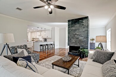 4016 Spring Grove Ct, Pearland, TX 77584 - photo 5