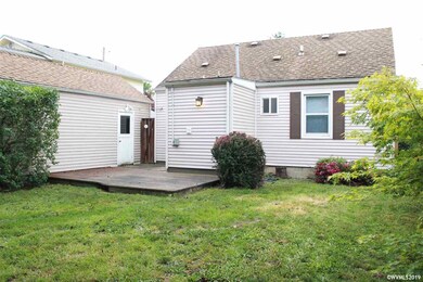 1235 14th Ave SW, Albany, OR 97321 - photo 2