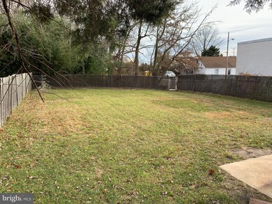 8701 Littlewood Rd, Parkville, MD 21234 - photo 6