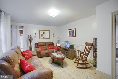 351 S 5th St, Reading, PA 19602 - photo 3