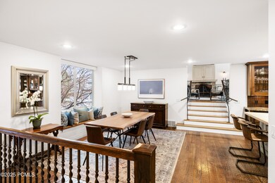 858RedMapleCrt-17